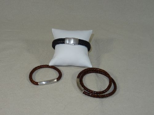 Armband of bedels uit de vaste colletie